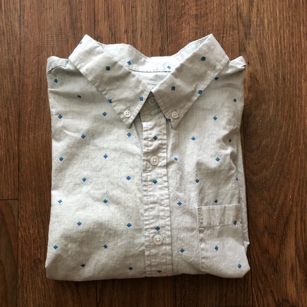 Diamond Shaped Polka Dot Short Sleeve Button Down